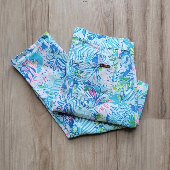 Lilly Pulitzer Pants - LILLY PULITZER Kelley Jean Pants size 6.